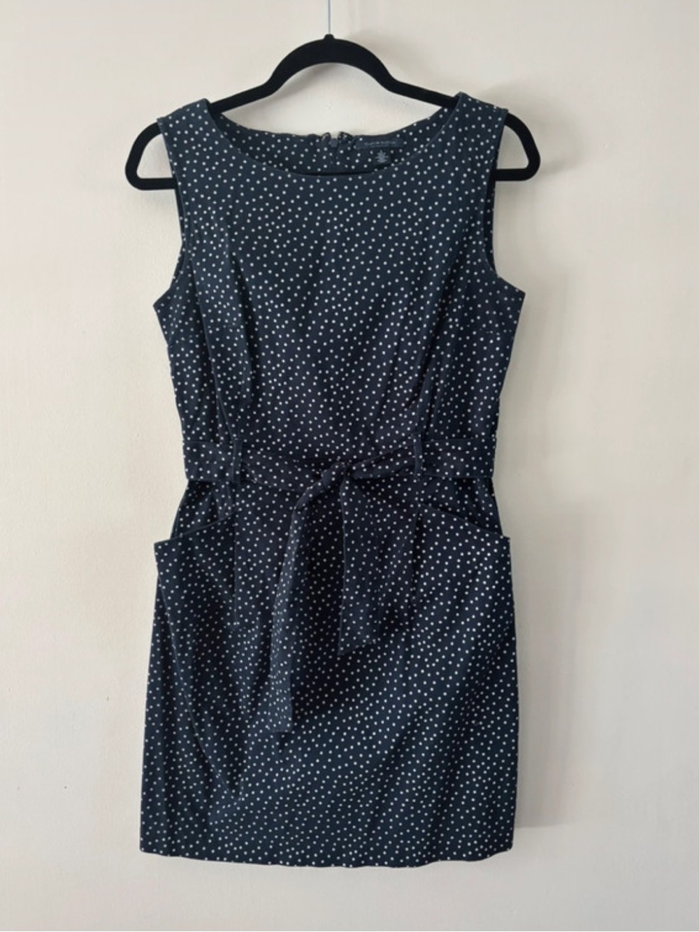 Tommy Hilfiger Sleeveless Navy Polka Dot Tie-Waist mini dress 6